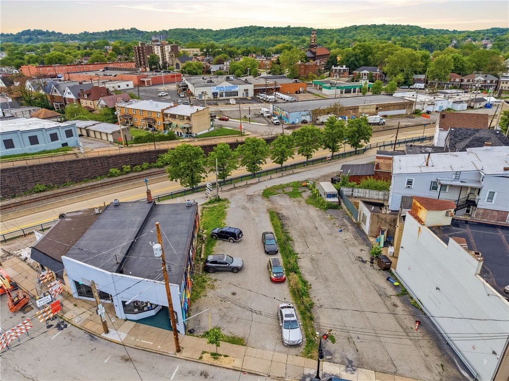 7527 Washington Ave, Pittsburgh, PA 15218