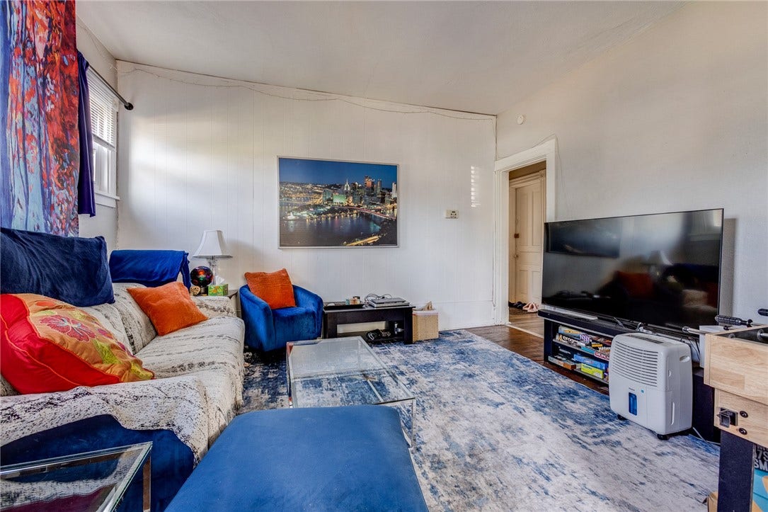 511 Mifflin Ave, Pittsburgh, PA 15221 Living Room - Unit 1