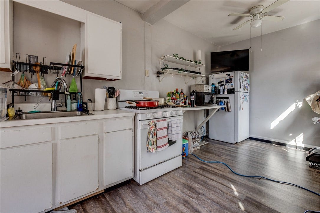 511 Mifflin Ave, Pittsburgh, PA 15221 Kitchen - Unit 1