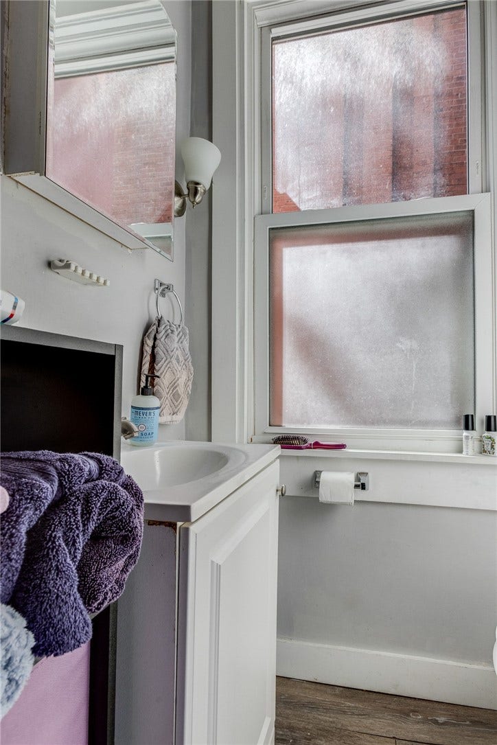 511 Mifflin Ave, Pittsburgh, PA 15221 Bathroom - Unit 1