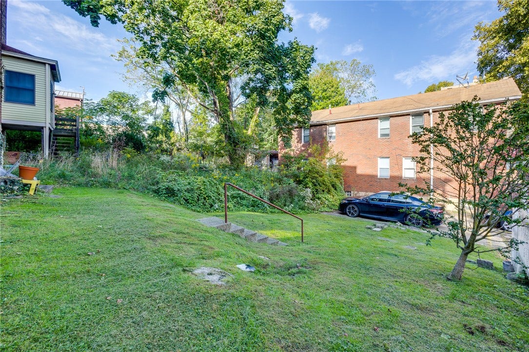 2836 W Liberty Ave, Pittsburgh, PA 15216 2836 W Liberty Ave, Pittsburgh, PA 15216