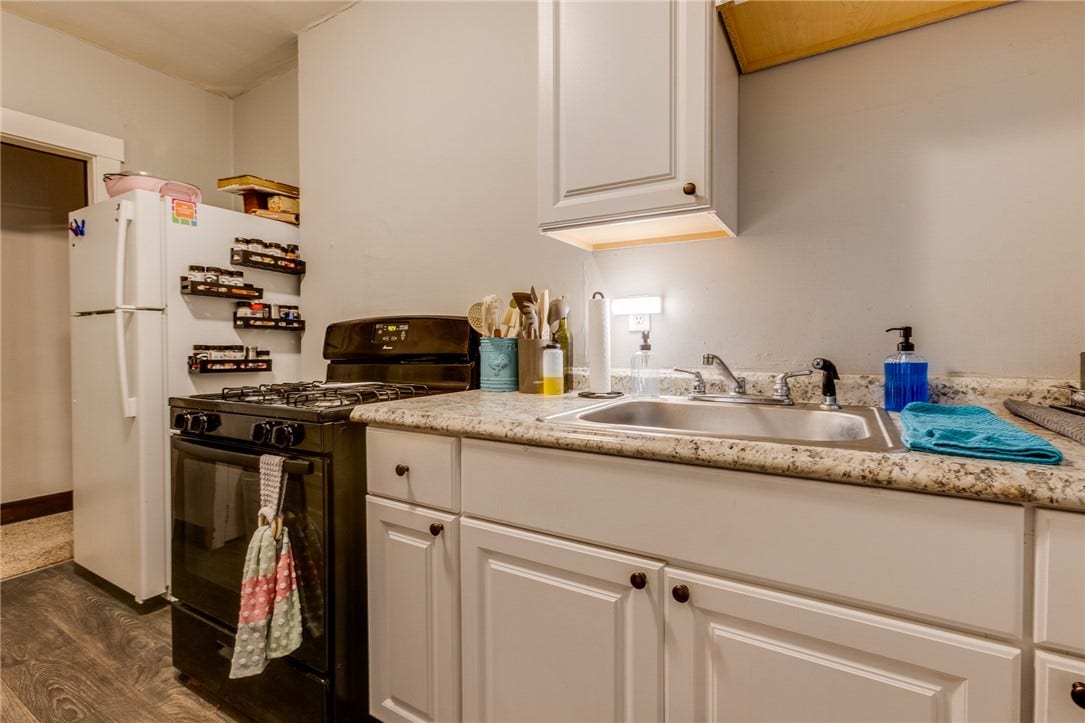 2836 W Liberty Ave, Pittsburgh, PA 15216 2836 W Liberty Ave, Pittsburgh, PA 15216