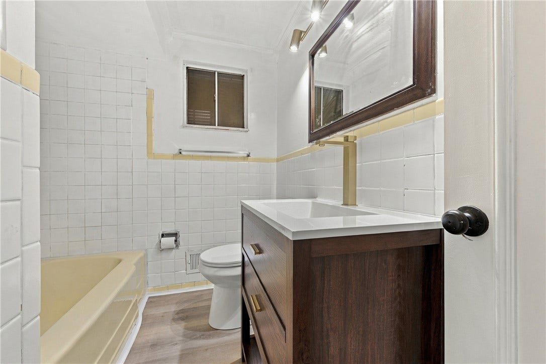 1045 BROUGHTON ROAD, Pittsburgh, PA 15236