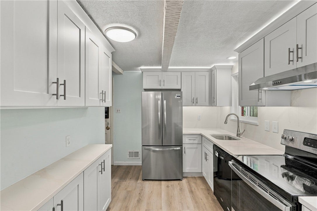 1045 BROUGHTON ROAD, Pittsburgh, PA 15236