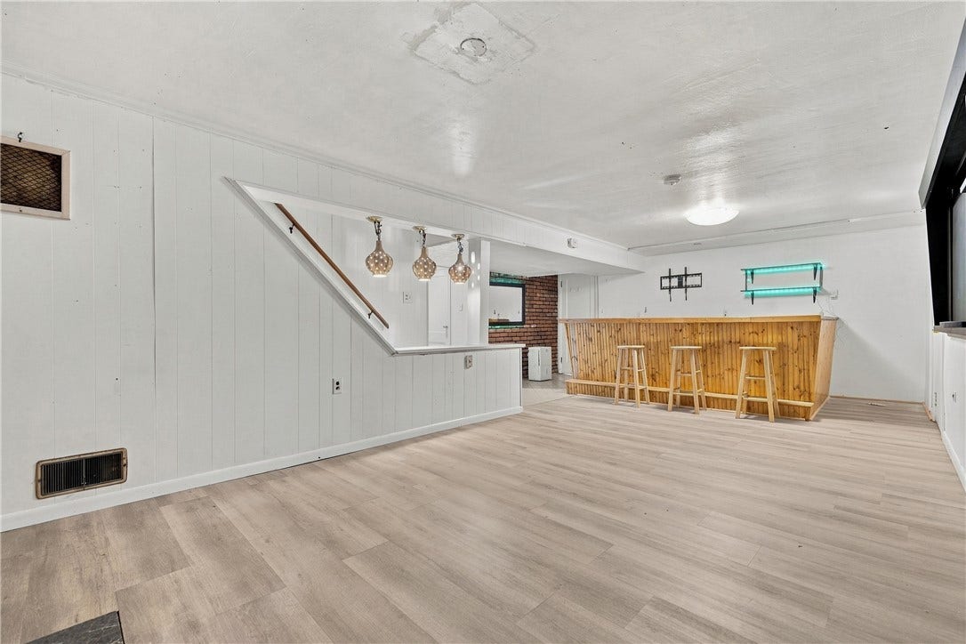 1045 BROUGHTON ROAD, Pittsburgh, PA 15236