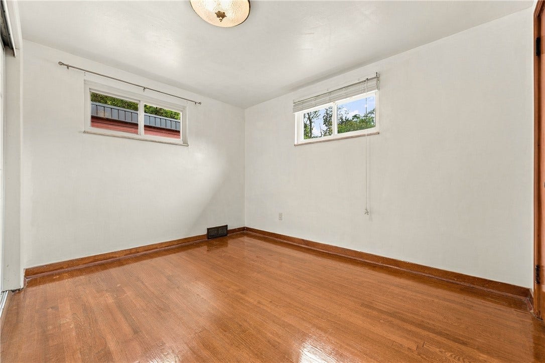 1045 BROUGHTON ROAD, Pittsburgh, PA 15236