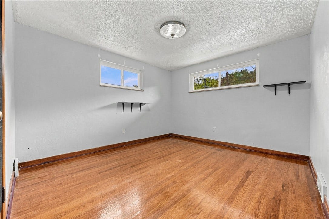 1045 BROUGHTON ROAD, Pittsburgh, PA 15236