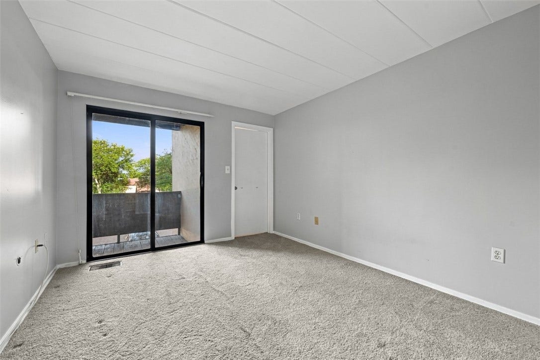 2034 SWALLOW HILL, #208, Pittsburgh, PA 15220