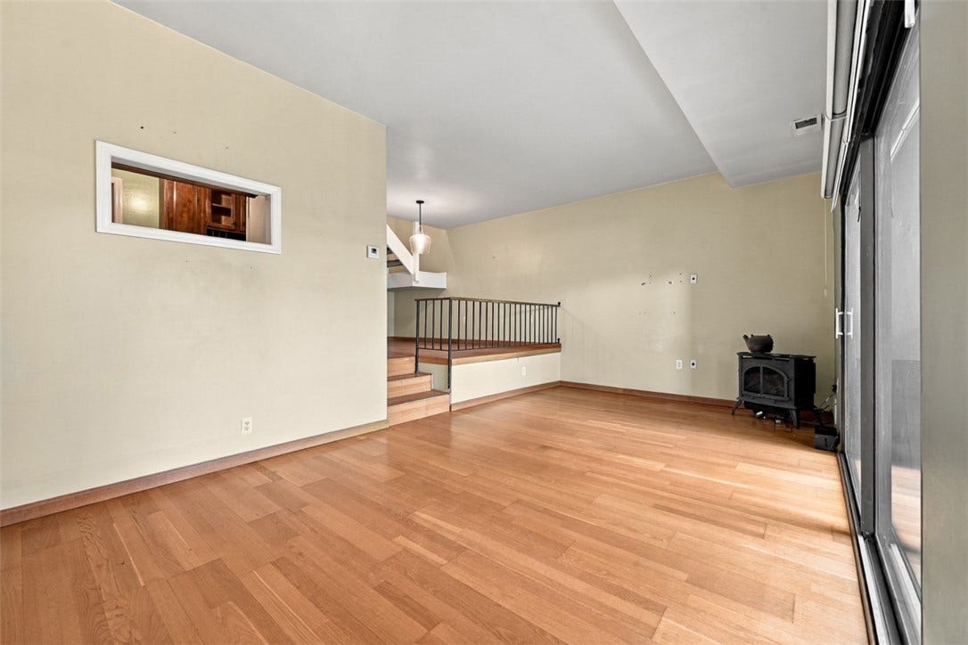 2034 SWALLOW HILL, #208, Pittsburgh, PA 15220