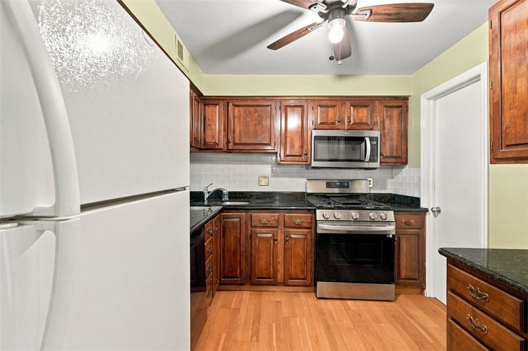 2034 SWALLOW HILL, #208, Pittsburgh, PA 15220