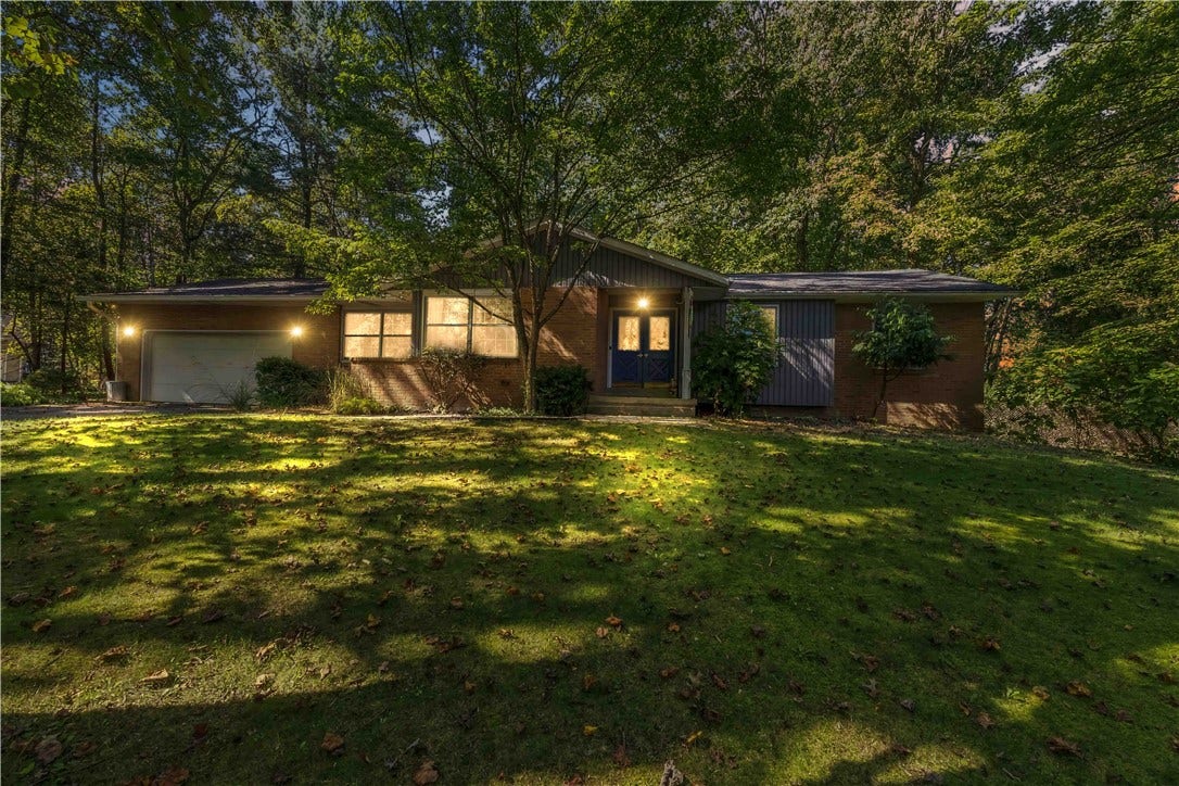 1405 Rolling Acres Road, Latrobe, PA 15650