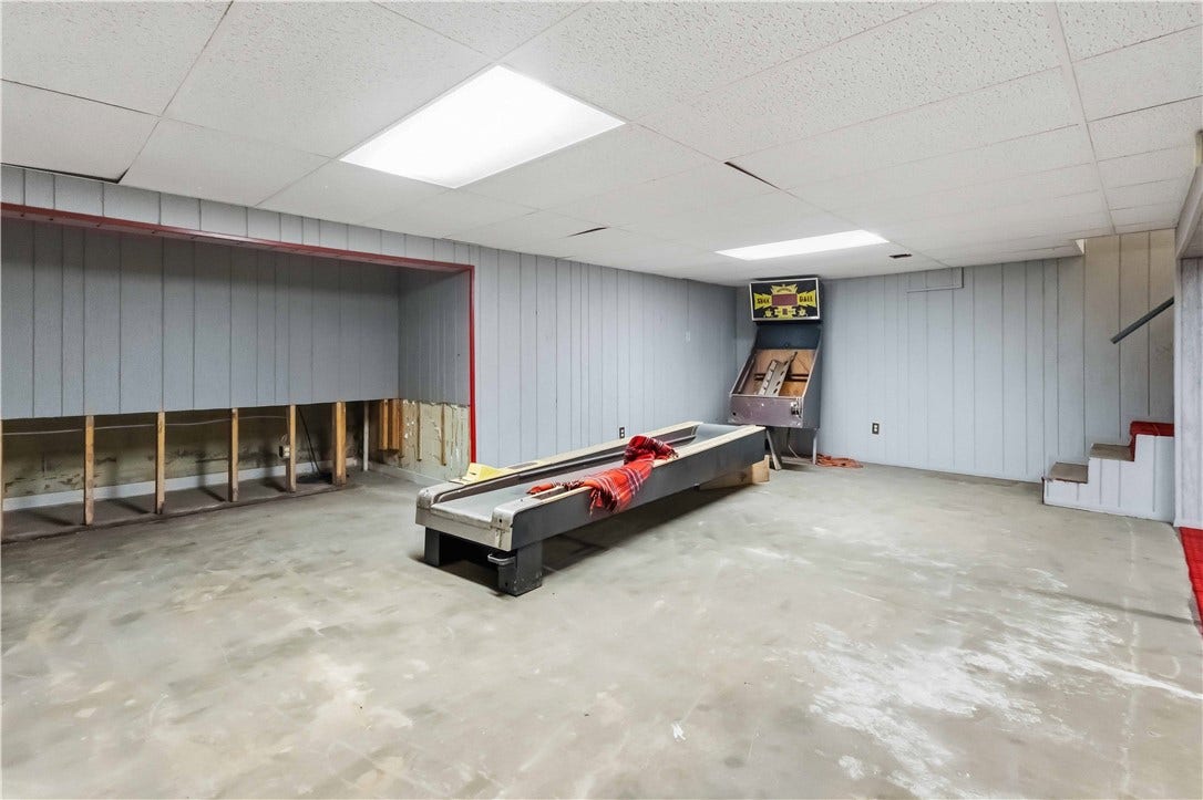 1405 Rolling Acres Road, Latrobe, PA 15650