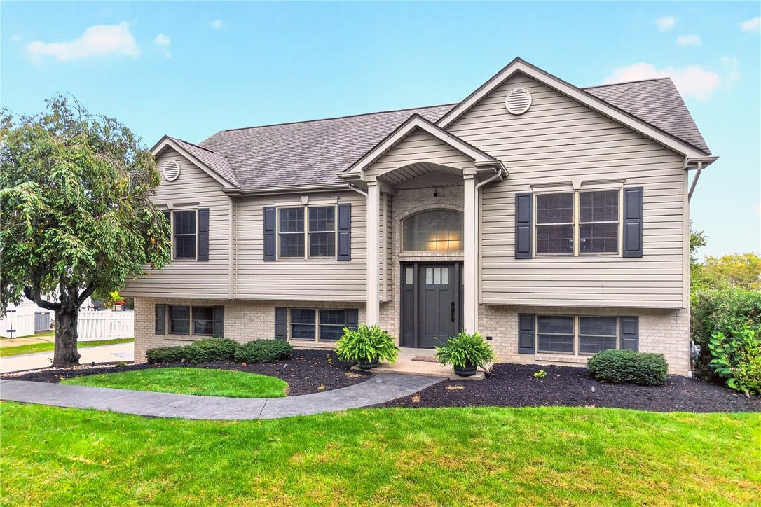 143 Janyce Dr, Greensburg, PA 15601