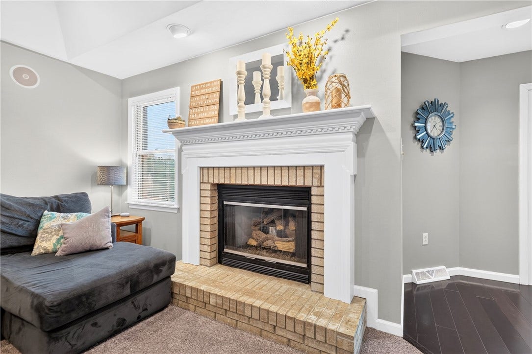 143 Janyce Dr, Greensburg, PA 15601