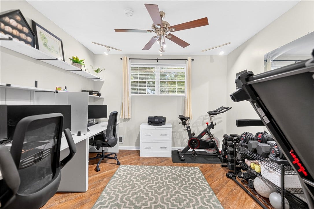 143 Janyce Dr, Greensburg, PA 15601