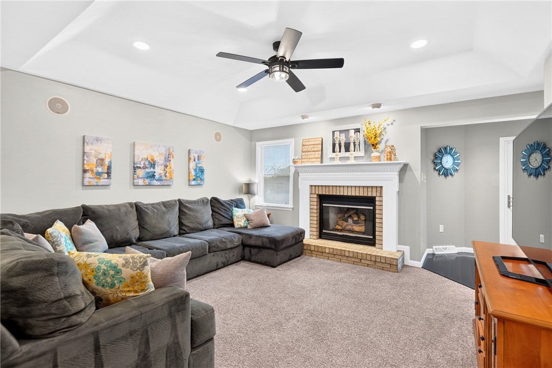 143 Janyce Dr, Greensburg, PA 15601