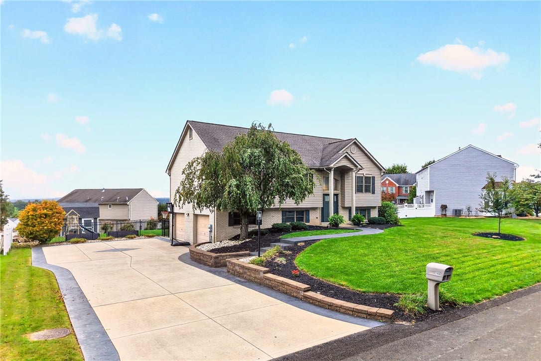143 Janyce Dr, Greensburg, PA 15601