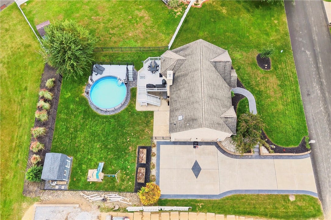 143 Janyce Dr, Greensburg, PA 15601