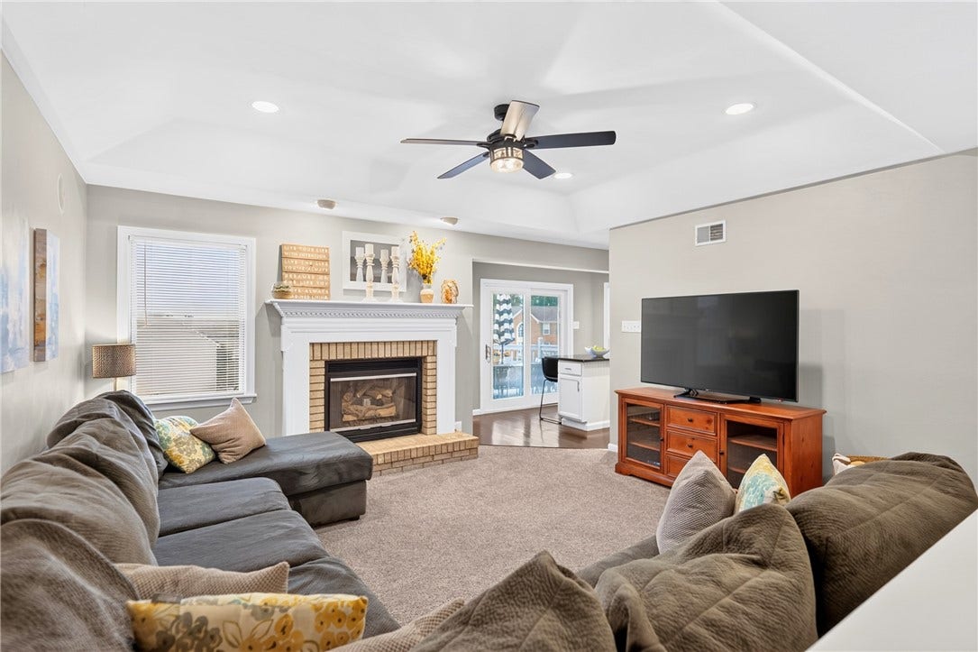 143 Janyce Dr, Greensburg, PA 15601