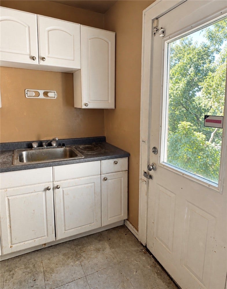 1434 Penn Ave, Pittsburgh, PA 15221