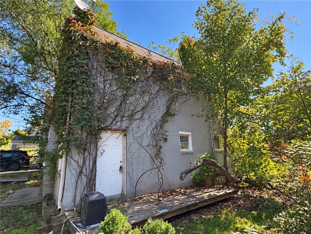 1434 Penn Ave, Pittsburgh, PA 15221