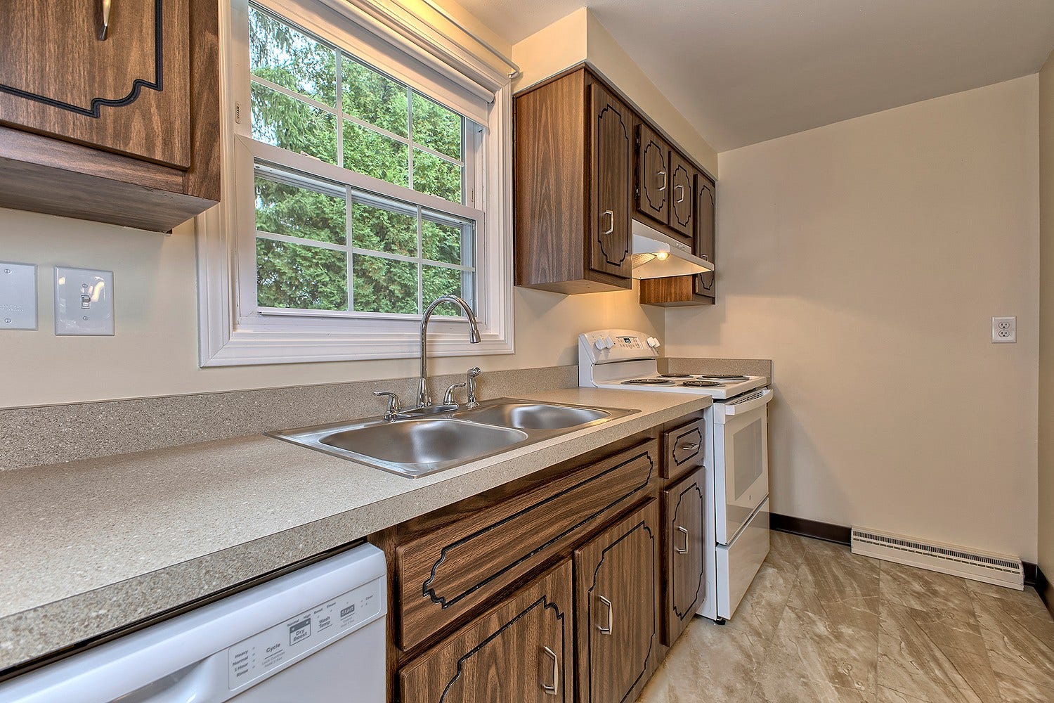 301 Silvis Street, Jeannette, PA 15644