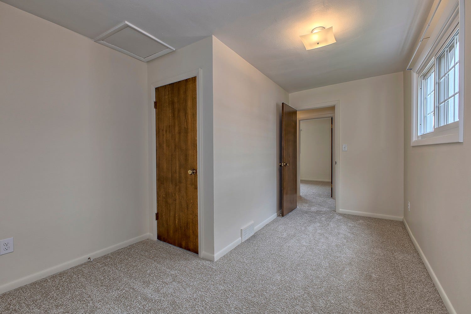 301 Silvis Street, Jeannette, PA 15644