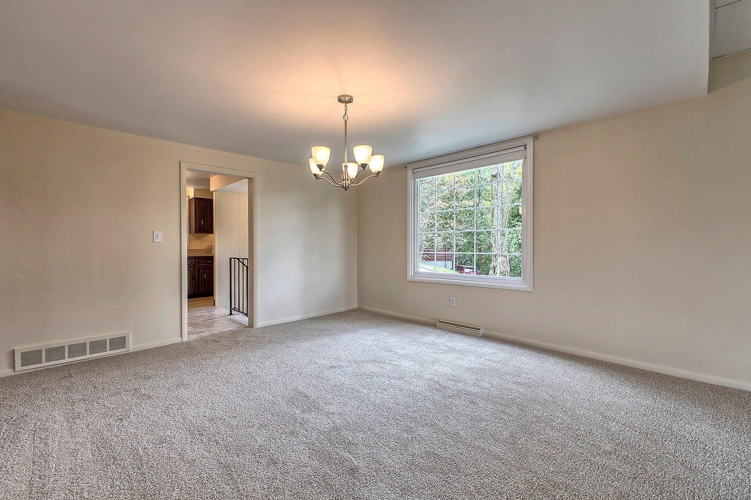 301 Silvis Street, Jeannette, PA 15644