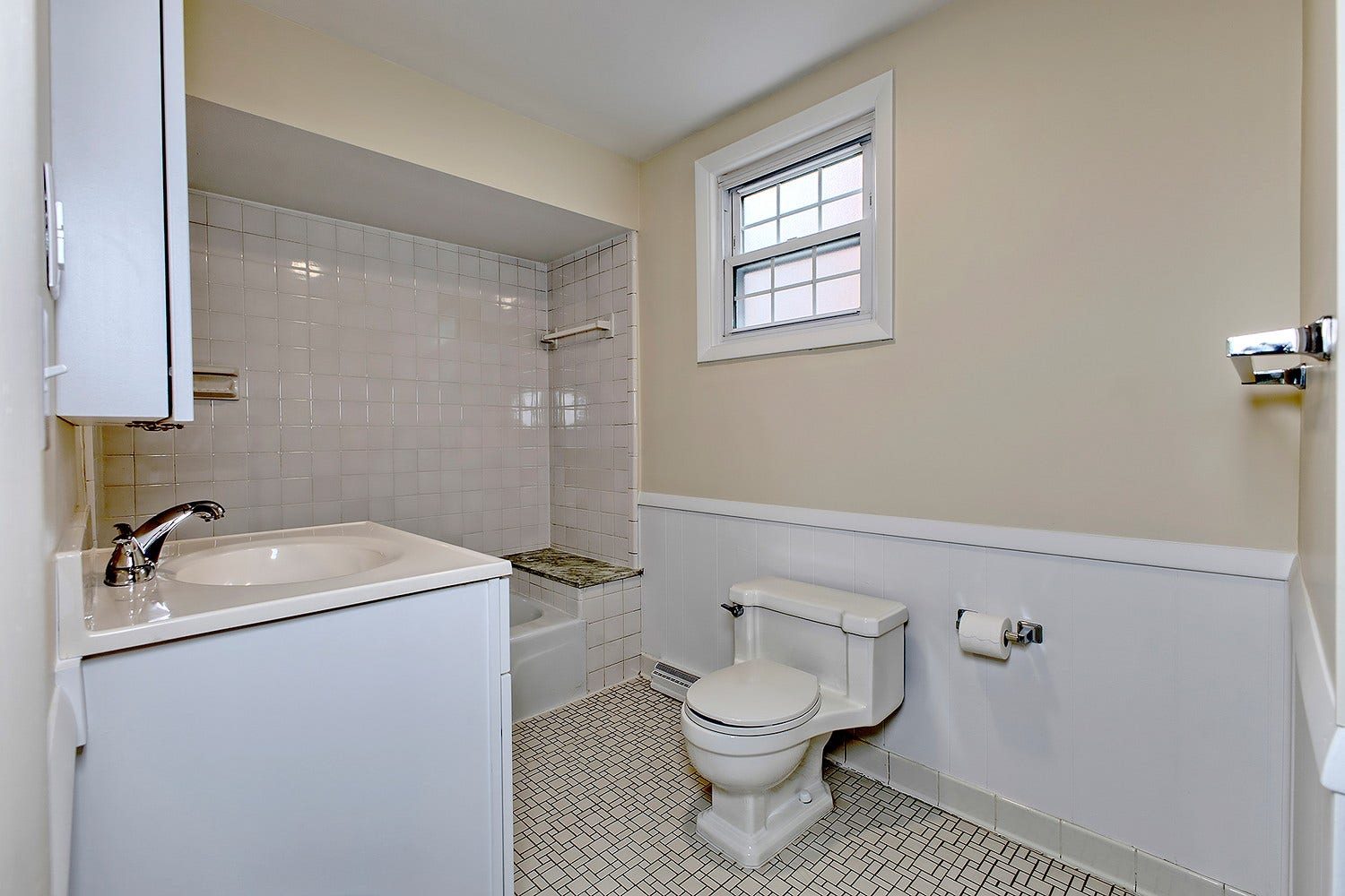 301 Silvis Street, Jeannette, PA 15644