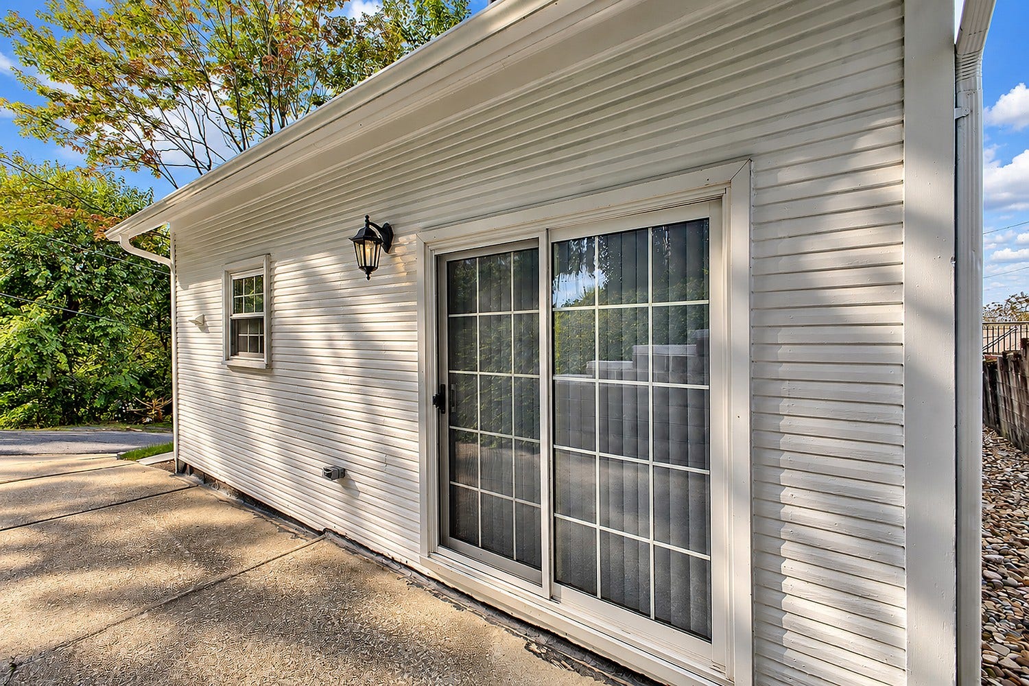 301 Silvis Street, Jeannette, PA 15644
