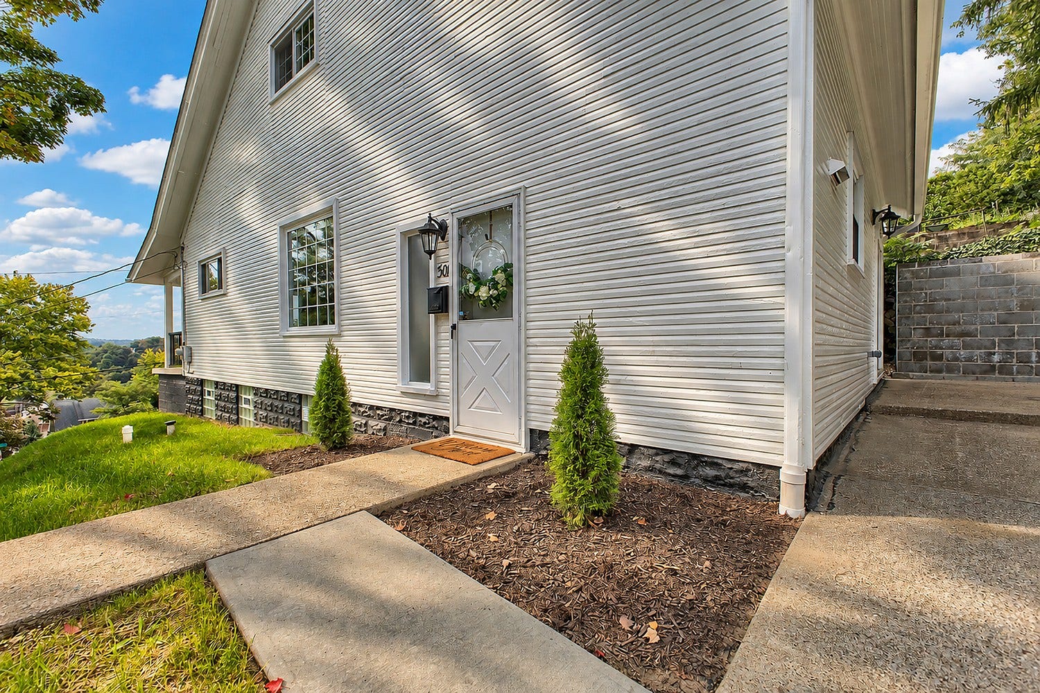 301 Silvis Street, Jeannette, PA 15644