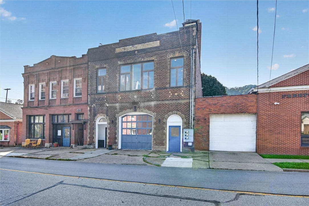 420 Market St, Freeport, PA 16229