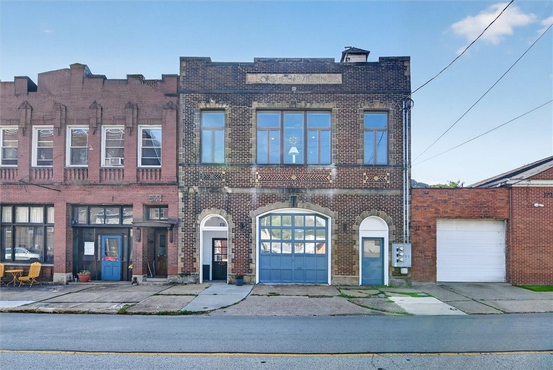 420 Market St, Freeport, PA 16229