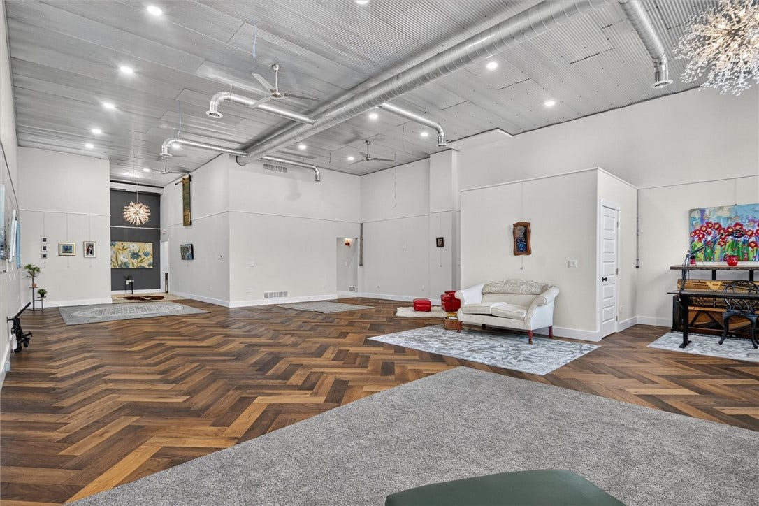 420 Market St, Freeport, PA 16229 420 Market St, Freeport, PA 16229