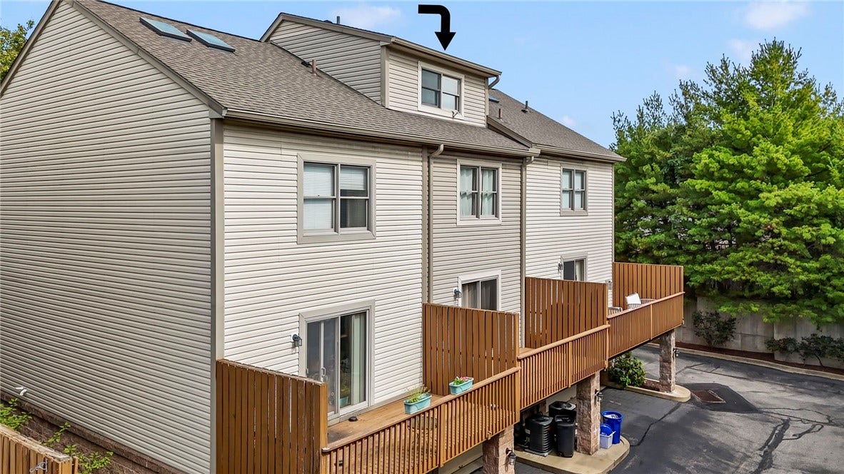 1728 Merriman Court, Pittsburgh, PA 15203 Rear Aerial View 1728 Merriman Crt