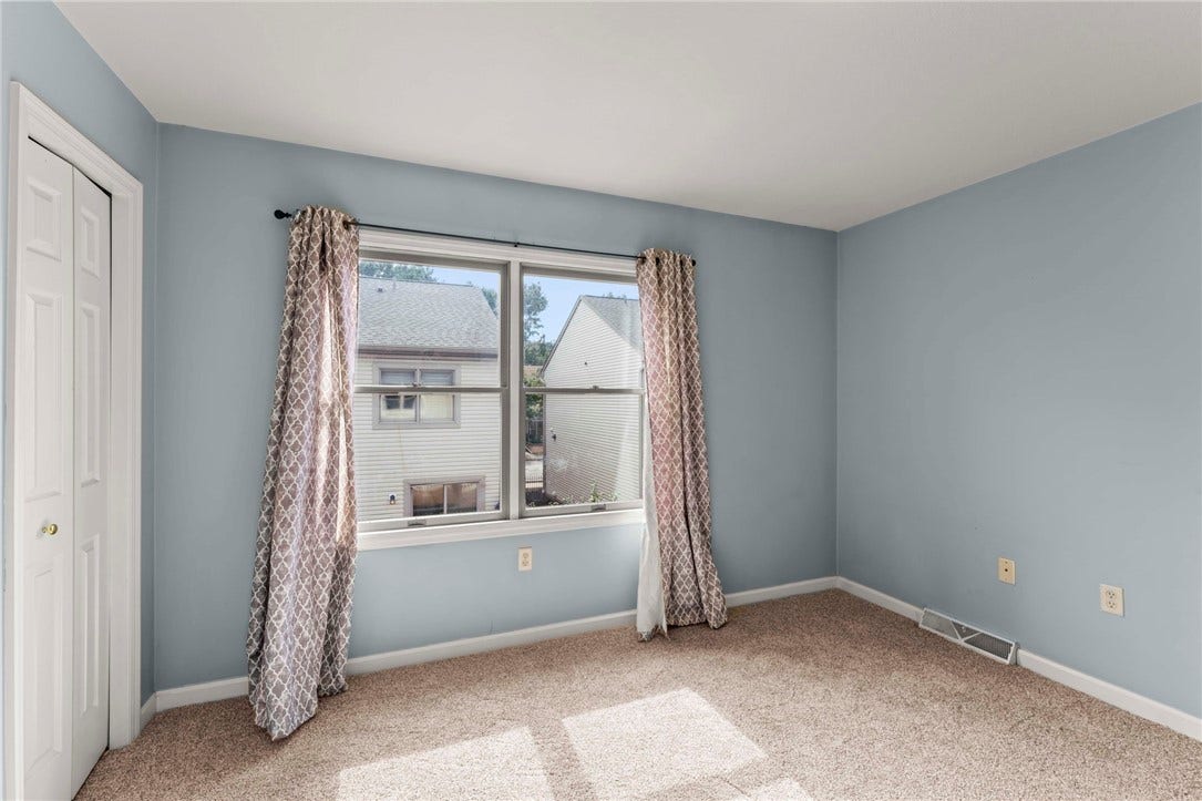 1728 Merriman Court, Pittsburgh, PA 15203 Bedroom #2 1728 Merriman Crt