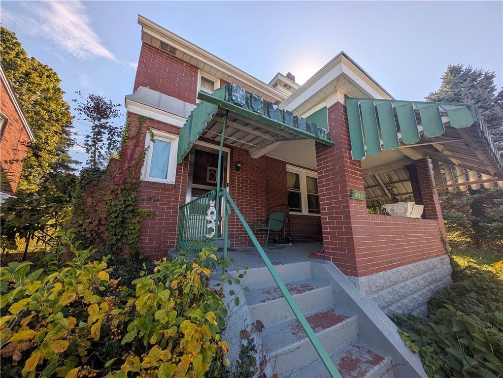 300 E Agnew Ave, Pittsburgh, PA 15210 Exterior