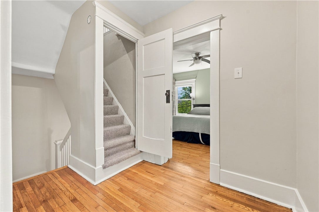 5828 Nicholson St, Pittsburgh, PA 15217 5828 Nicholson St, Pittsburgh, PA 15217
