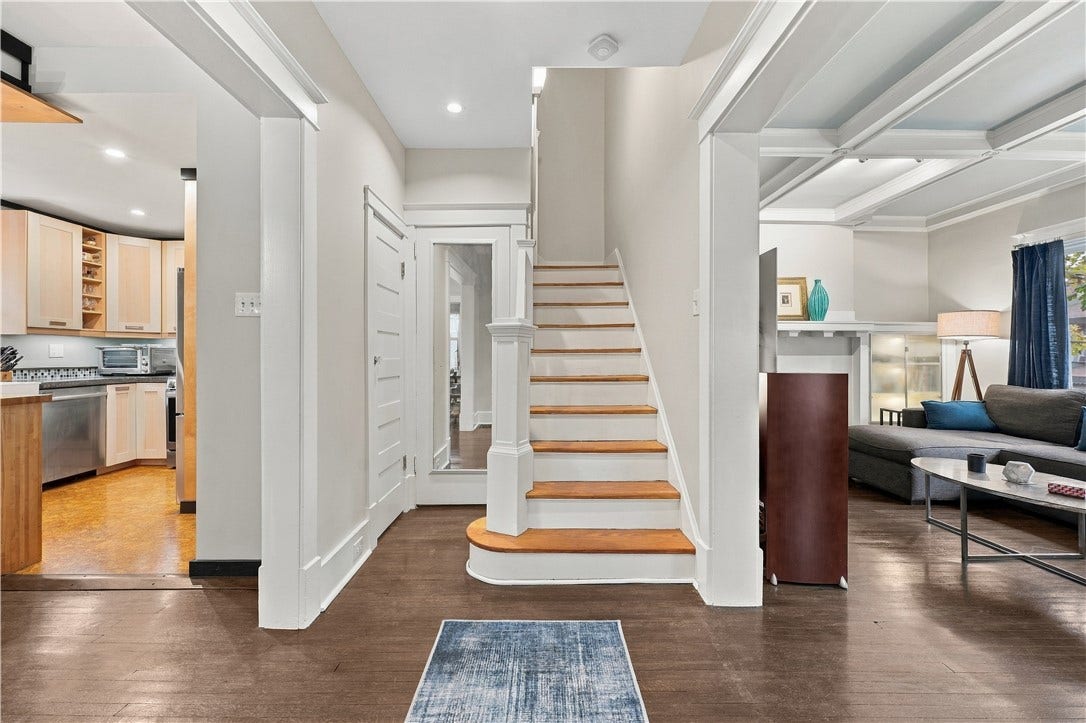 5828 Nicholson St, Pittsburgh, PA 15217 5828 Nicholson St, Pittsburgh, PA 15217