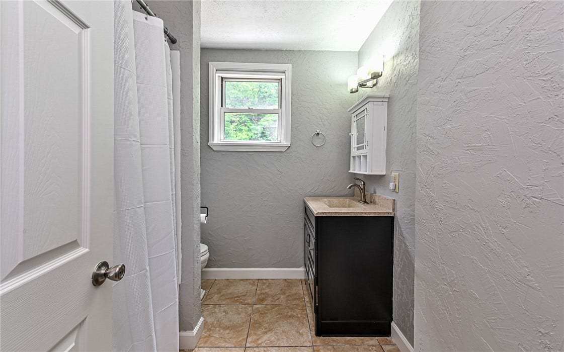 1326 Walters Ave, Pittsburgh, PA 15209