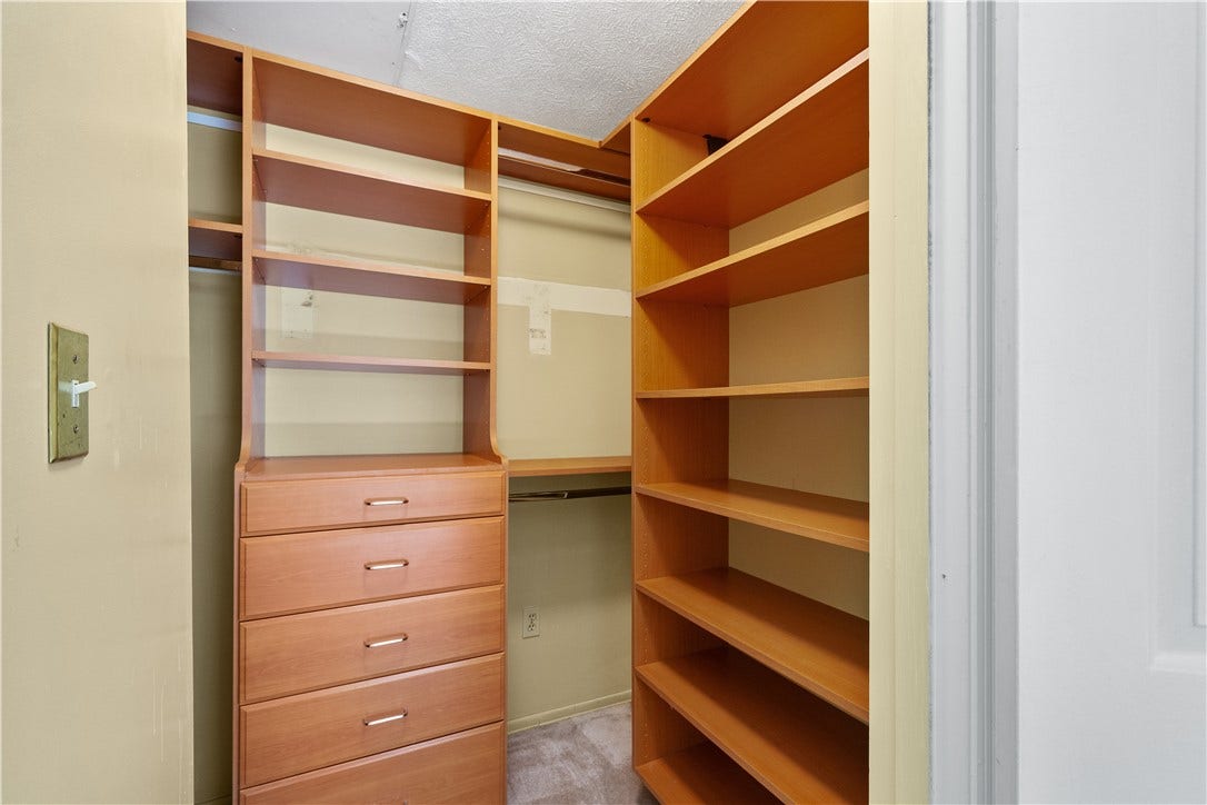 1693 Hathaway, Pittsburgh, PA 15241