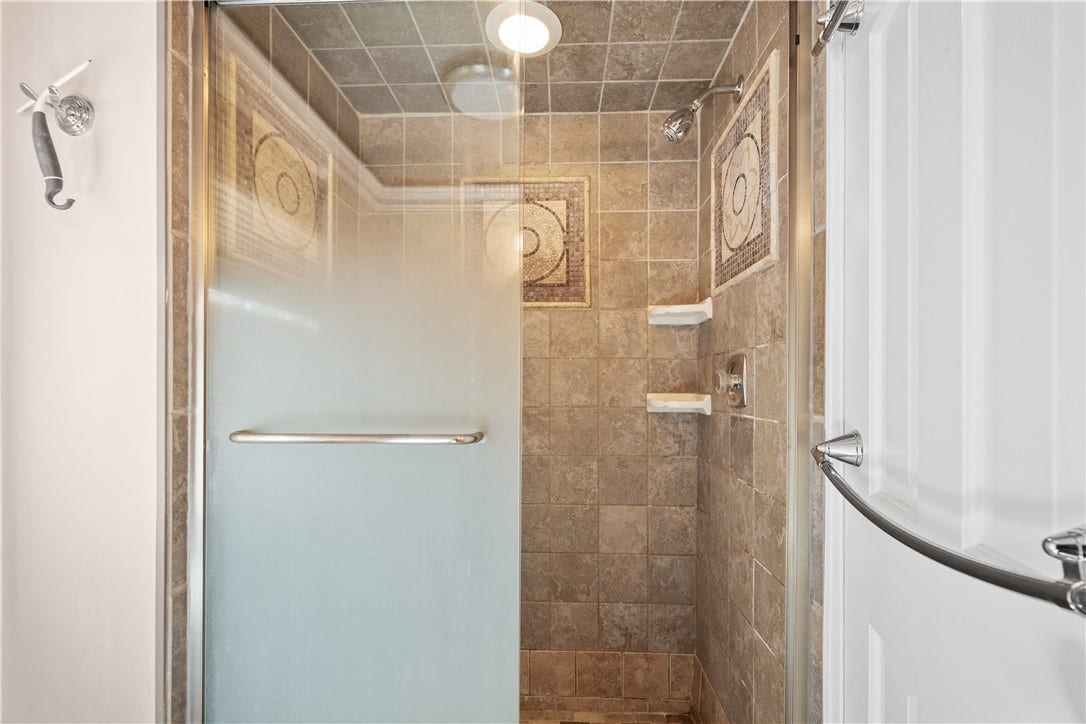 1693 Hathaway, Pittsburgh, PA 15241