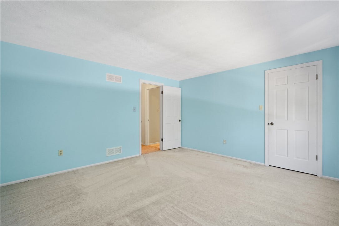 1693 Hathaway, Pittsburgh, PA 15241