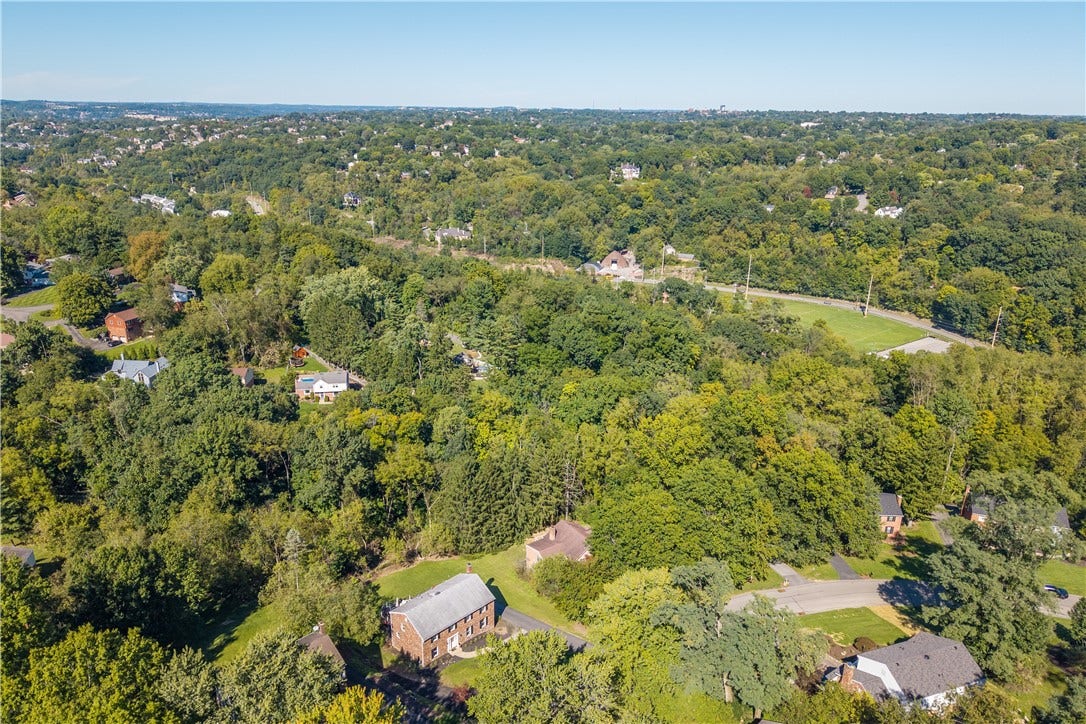 1693 Hathaway, Pittsburgh, PA 15241