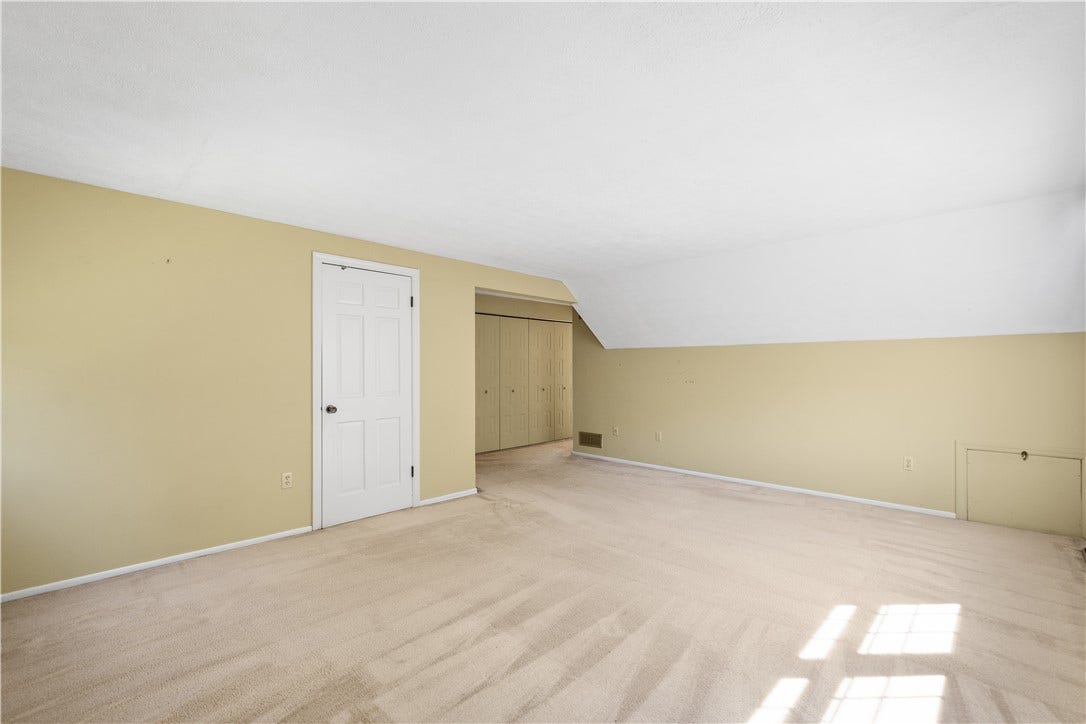 1693 Hathaway, Pittsburgh, PA 15241