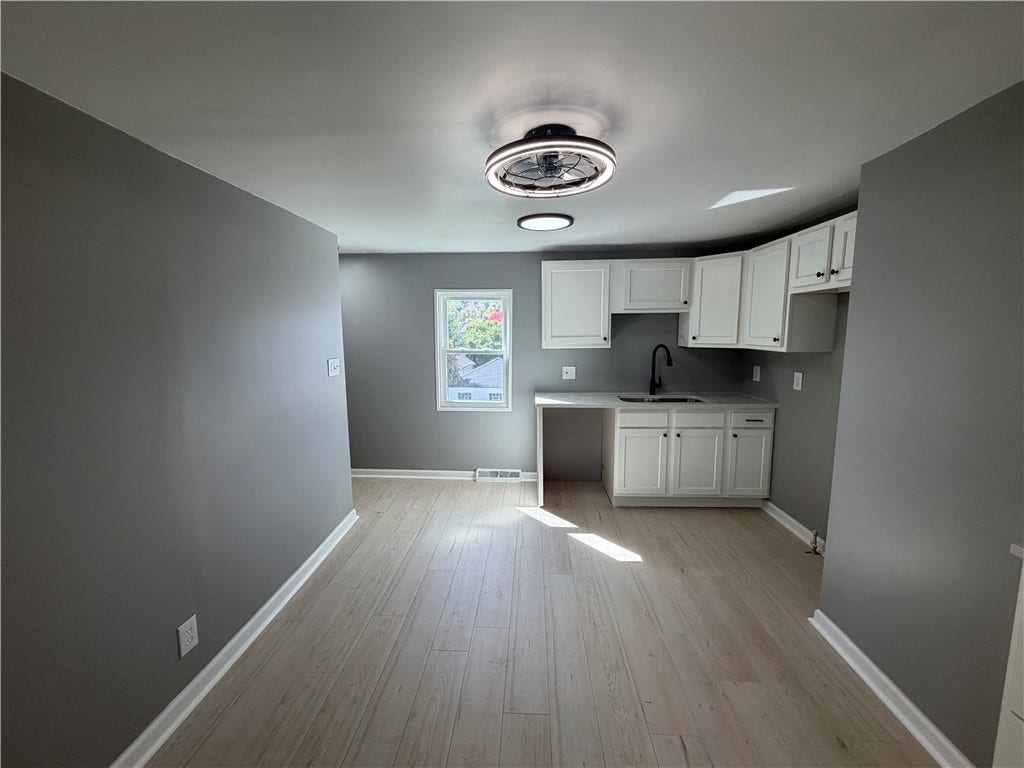 Dining room / Kitchen