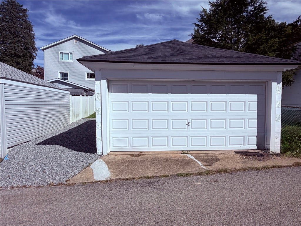 604 8th St., Irwin, PA 15642