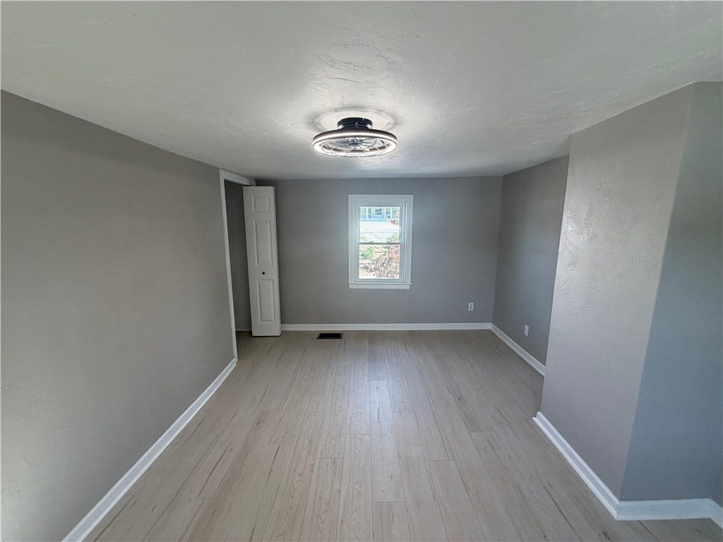 604 8th St., Irwin, PA 15642