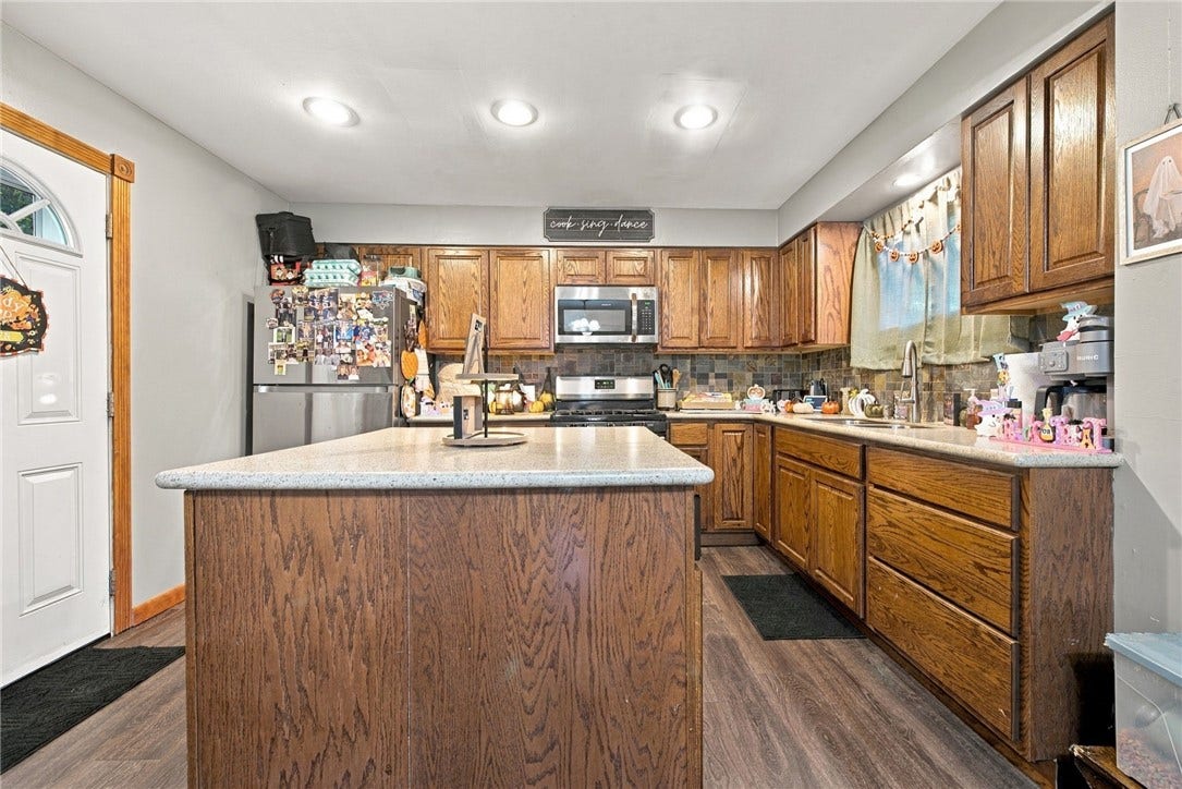 462 BARNEYS RUN ROAD, Fredericktown, PA 15333