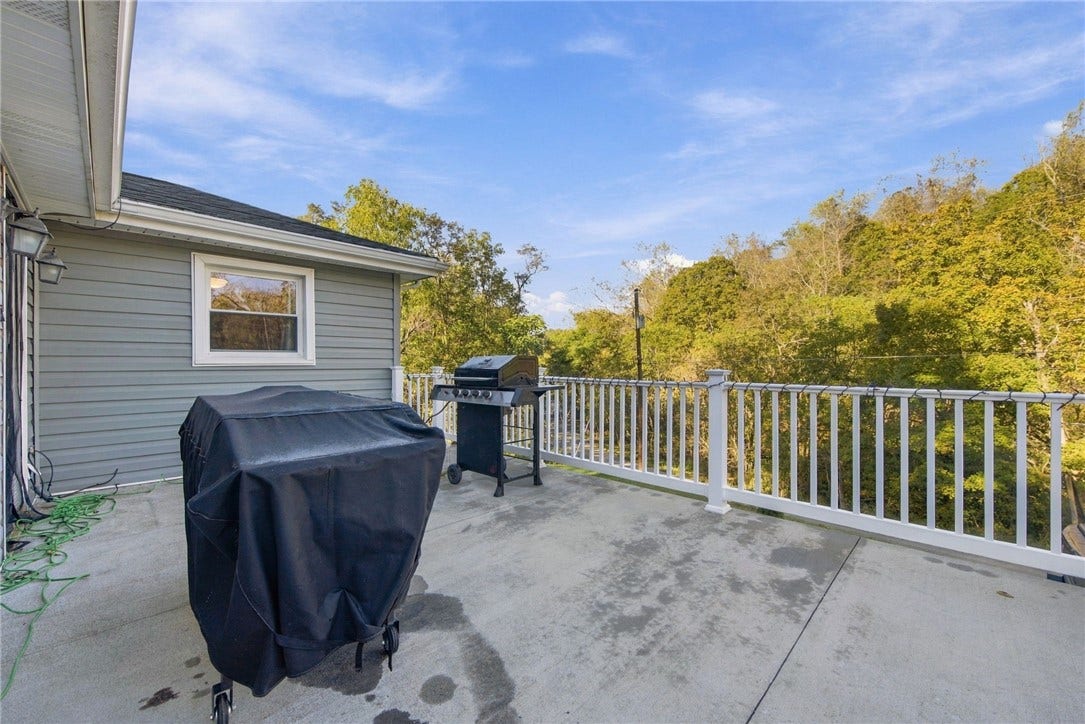 462 BARNEYS RUN ROAD, Fredericktown, PA 15333